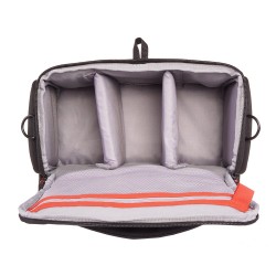 Shoulder bag with hydrophobic fabric for hybrid or DSLR cameras WIZZ15